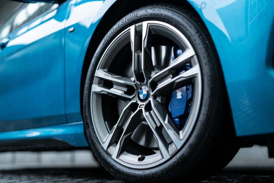 Колеса BMW M235i xDrive Gran Coupe (F44) 2020 года  (JP) (фото 16 из 18)